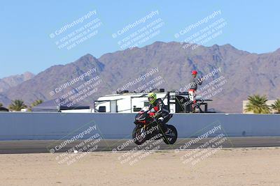 media/Nov-06-2023-Moto Forza (Mon) [[ce023d0744]]/4-Beginner Group/Session 4 (Finish Line Checker)/